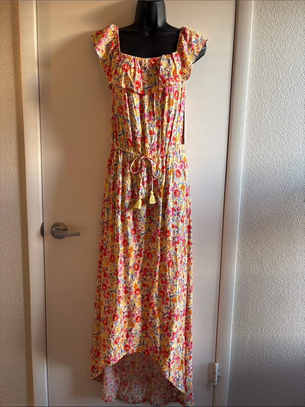 NWT Kingston Gray BOHO Feminine Floral Ruffle Maxi Dress - Yellow Floral SZ L